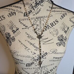 Elegant Black and Gold Rosary Like Women's Necklace